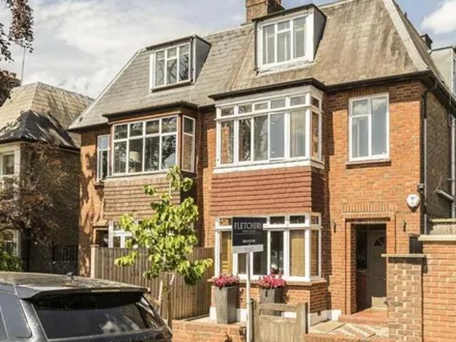 House for rent in London Borough of Hounslow, Greater London
