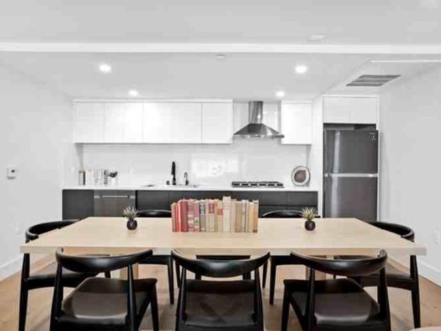 Apartment for rent in Canoga Park, California