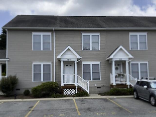 Condo for sale in Lexington