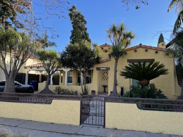 Room for rent in Canoga Park, California