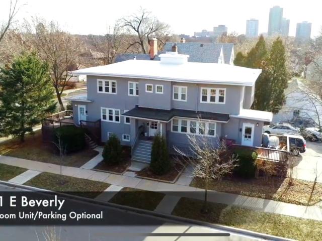 Apartment for rent in Shorewood