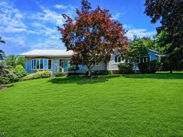 House for sale in Fairfield, New Jersey