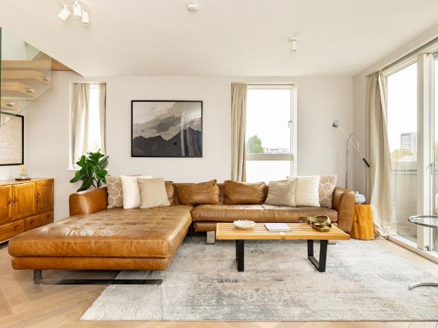 Apartment for rent in North Kensington, Greater London