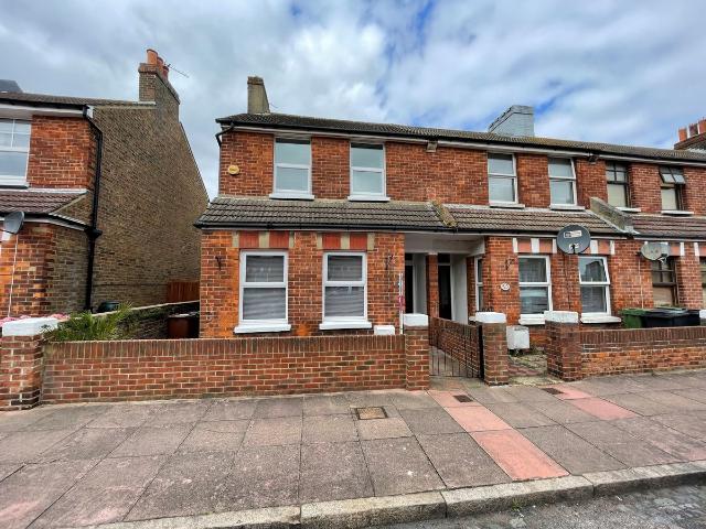 House for rent in Roselands, Eastbourne