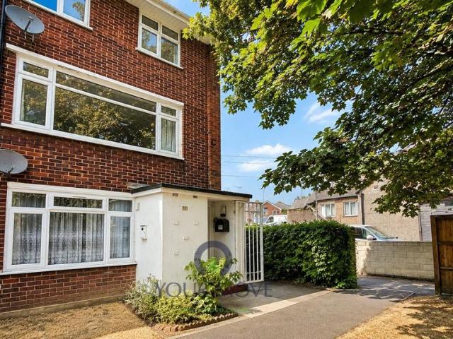 Apartment for rent in Crayford, Greater London