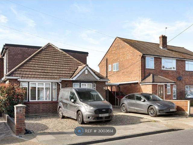 Studio for rent in Northumberland Heath, Greater London