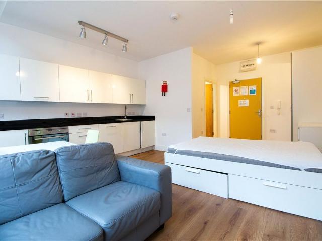 Studio for rent in Blackfriars, Salford