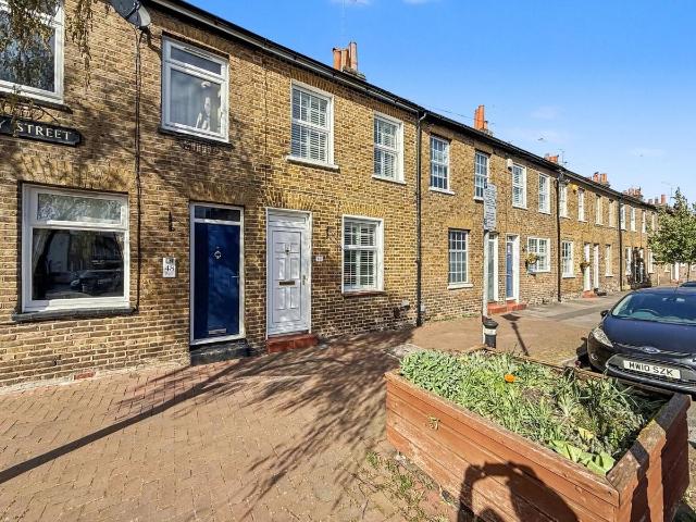 House for rent in Clewer Village, Windsor