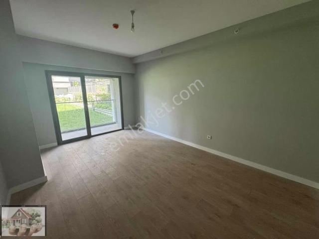 Kadiköy, İstanbul içerisinde kiralık mülk