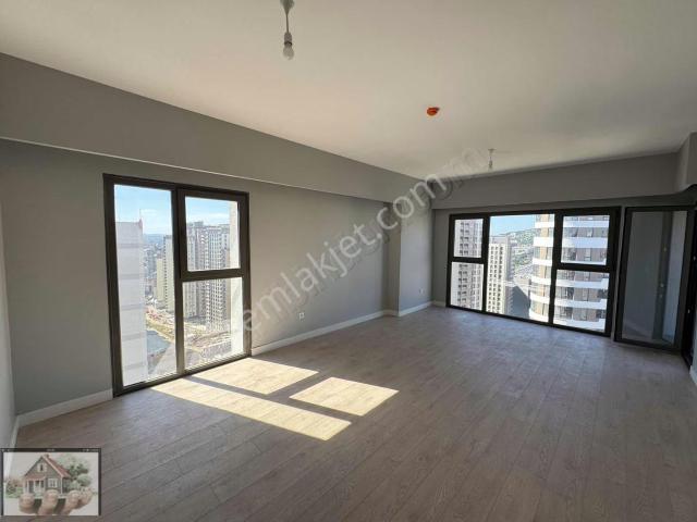 Kadiköy, İstanbul içerisinde kiralık mülk
