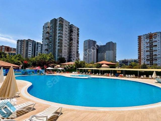 Adnan Kahveci Mahallesi, Beylikdüzü içerisinde satılık mülk