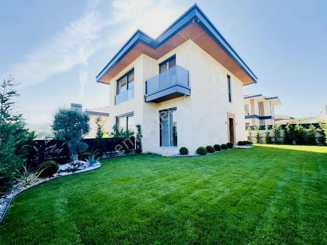 Yavuz Selim Mahallesi, Beykoz içerisinde satılık Villa
