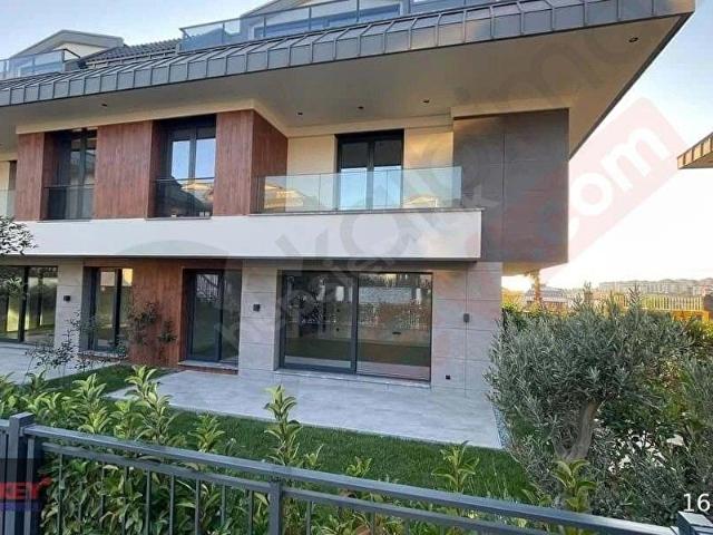 Beylikdüzü, İstanbul içerisinde satılık Villa