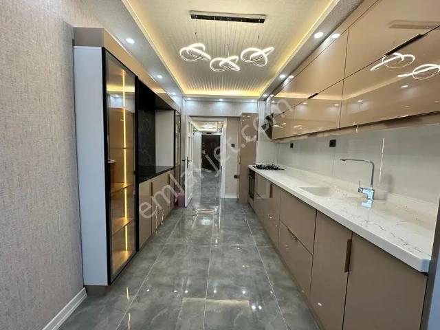 Cumhuriyet Mahallesi, Beylikdüzü içerisinde satılık mülk