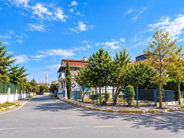 Beylikdüzü, İstanbul içerisinde kiralık Villa