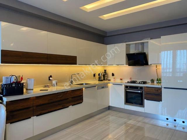 İstanbul içerisinde kiralık mülk