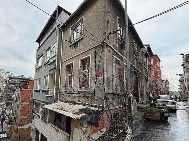 Beyoğlu, İstanbul içerisinde satılık Bina