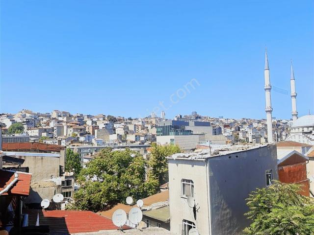 Beyoğlu, İstanbul içerisinde kiralık Bina