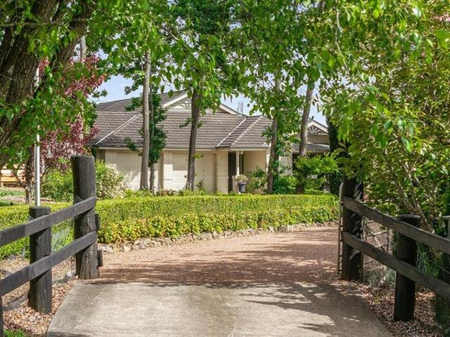 House for sale in Fairfax Estate, Moss Vale