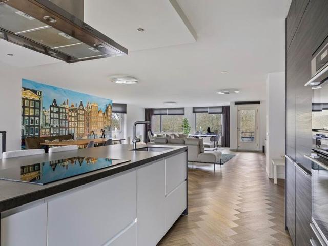 Appartement te huur in Zuid, Amsterdam