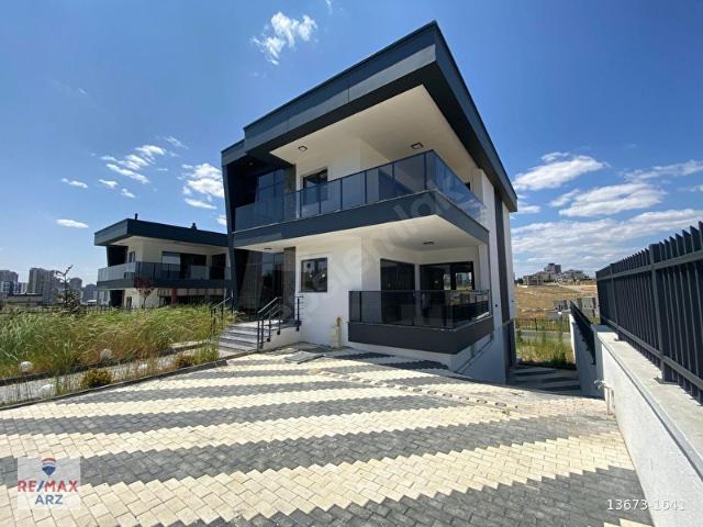 Gölbaşi, Ankara içerisinde satılık Villa