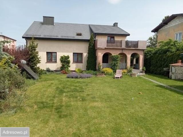Dom na sprzedaż w Jędrzejów, Świętokrzyskie