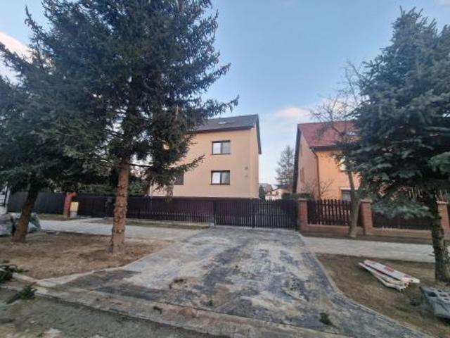 Dom na sprzedaż w Jelcz-Laskowice, powiat oławski