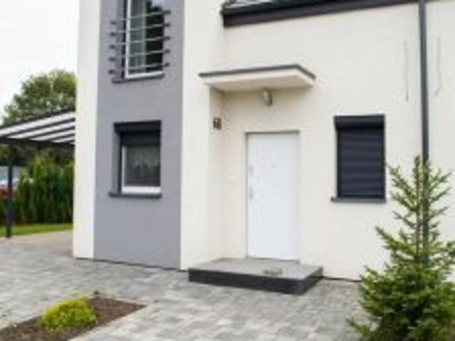 Dom na sprzedaż w Karwia, Pomorskie