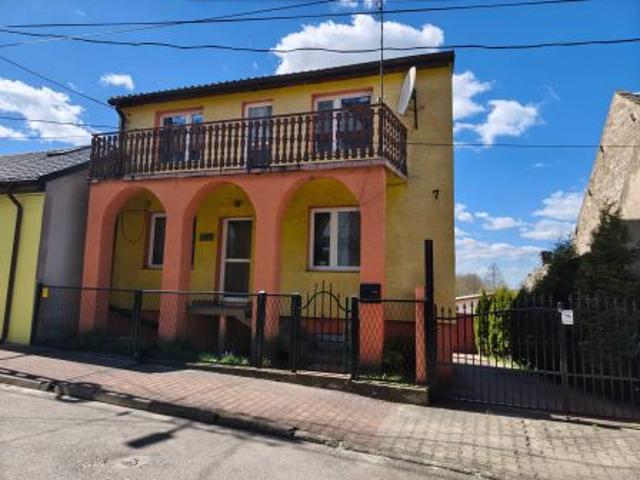 Dom na sprzedaż w Ćmielów, Świętokrzyskie