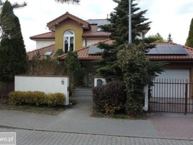 Dom na sprzedaż w Łomianki, Mazowieckie