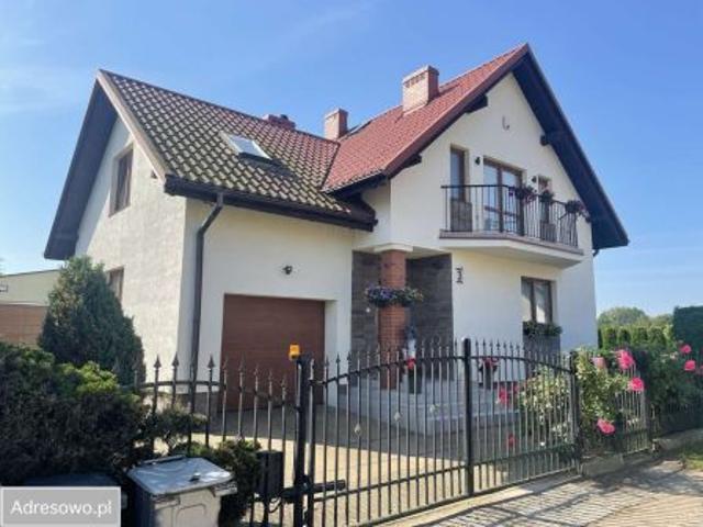 Dom na sprzedaż w Pszczółki, Pomorskie