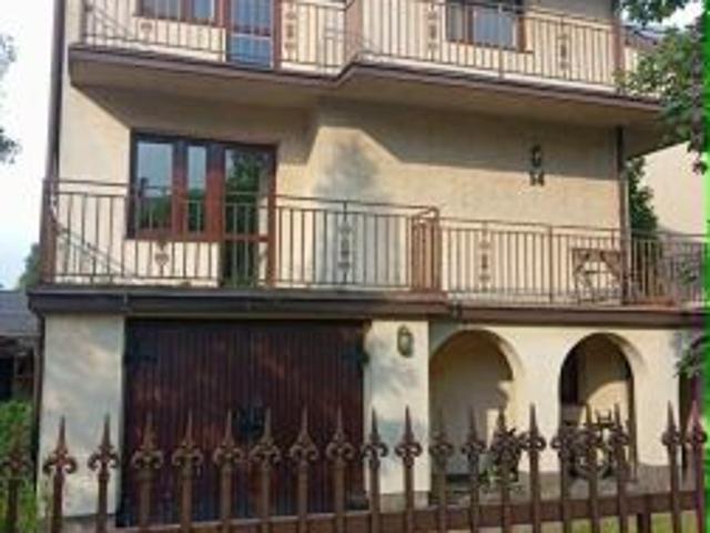 Dom na sprzedaż w Staszów, Świętokrzyskie
