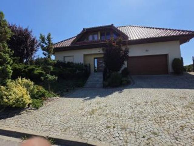 Dom na sprzedaż w Strzelin, Dolnośląskie