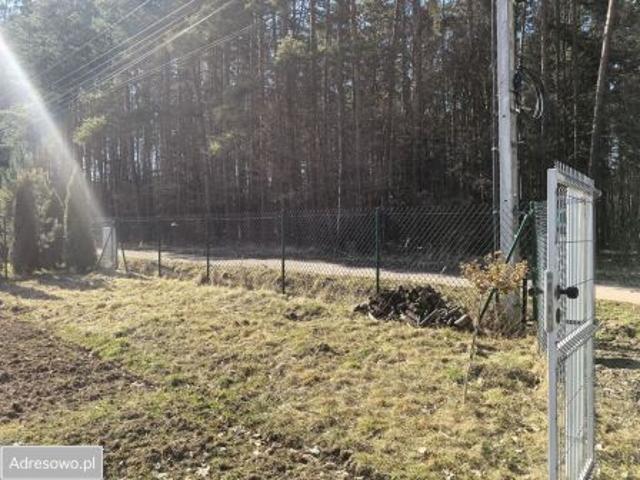 Grunt na sprzedaż w Suchedniów, Świętokrzyskie