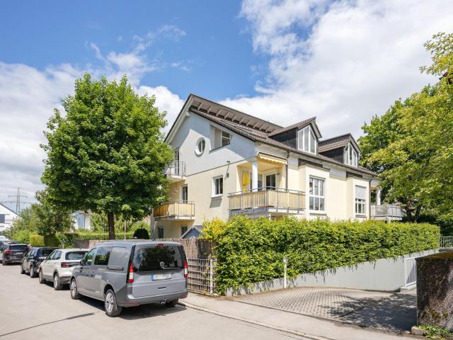 Dachgeschosswohnung kaufen in Allach-Untermenzing, München