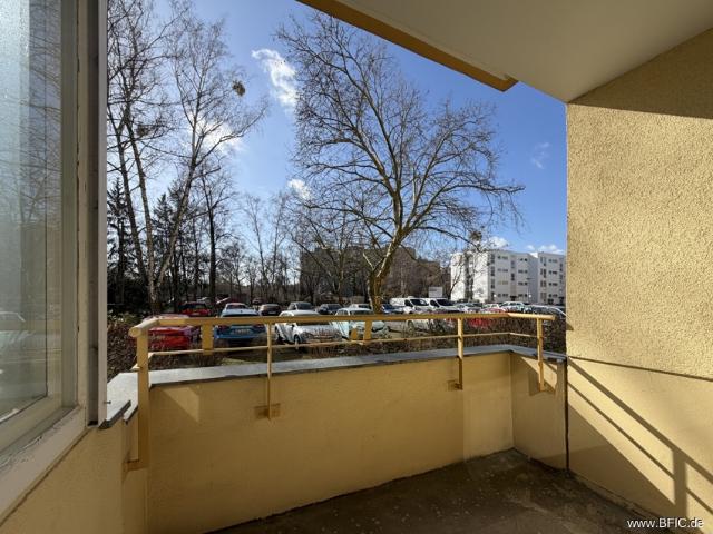 Wohnung kaufen in Falkenhagener Feld, Berlin