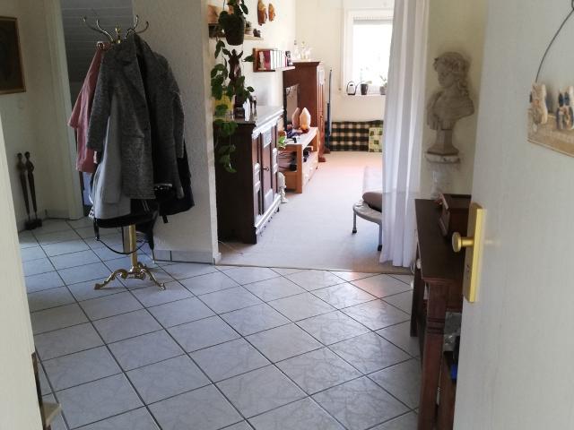 Dachgeschosswohnung kaufen in Niederzier, Kreis Düren