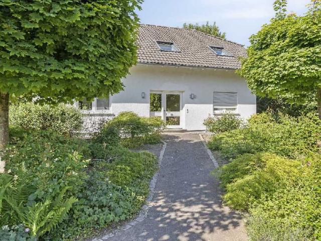 Haus kaufen in Tiefenbroich, Ratingen