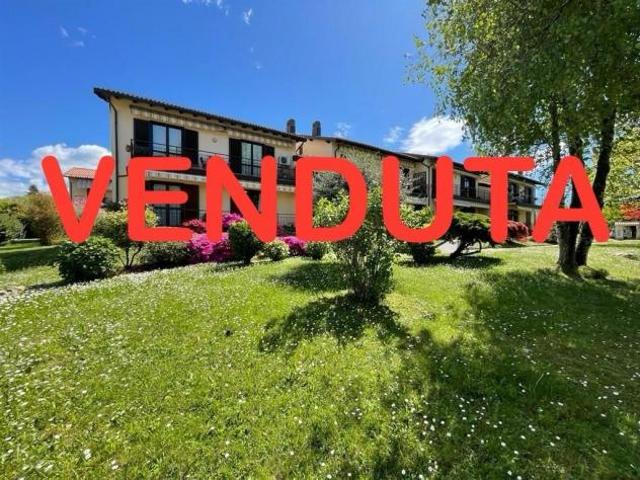 Appartamento in vendita a Buguggiate, Lombardia