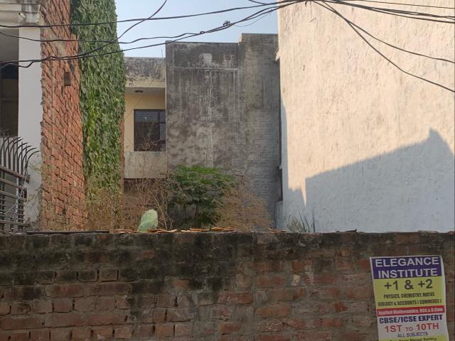 Land for sale in Zirakpur, Punjab