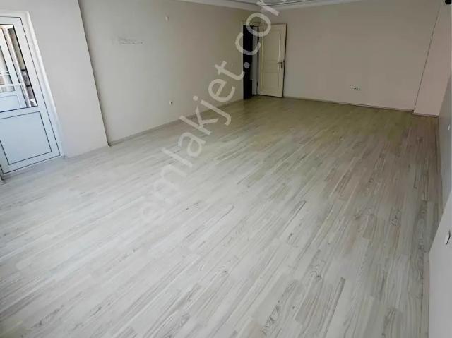 Şeker, Suluova içerisinde kiralık mülk