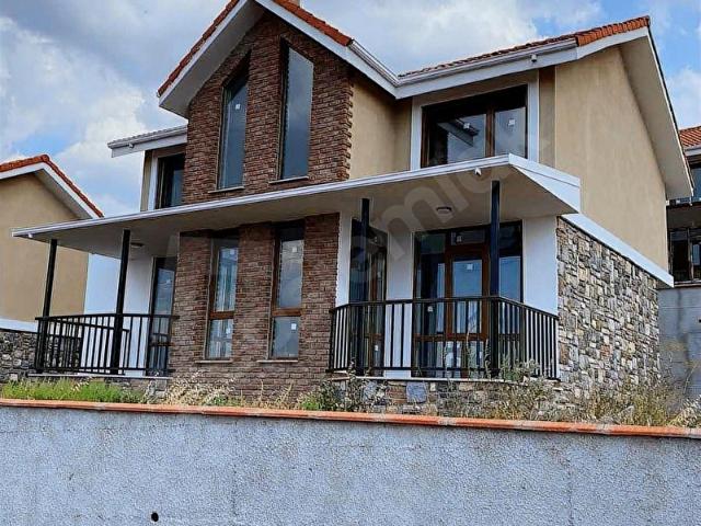 Burhaniye, Balikesir içerisinde satılık Villa