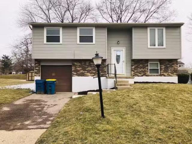 Condo for rent in Dayton