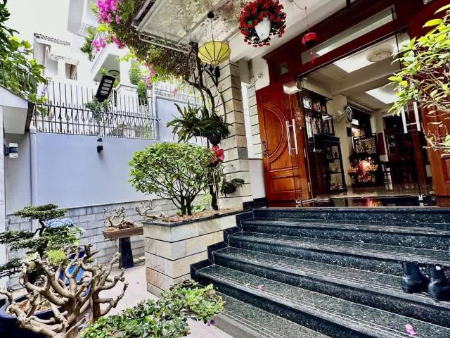 Biệt Thự bán tại Thủ Đức, Hồ Chí Minh