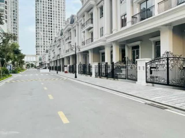 Biệt Thự bán tại Hoàn Kiếm, Hà Nội