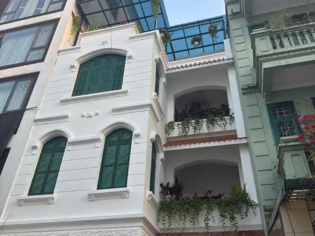 Biệt Thự bán tại Hoàn Kiếm, Hà Nội