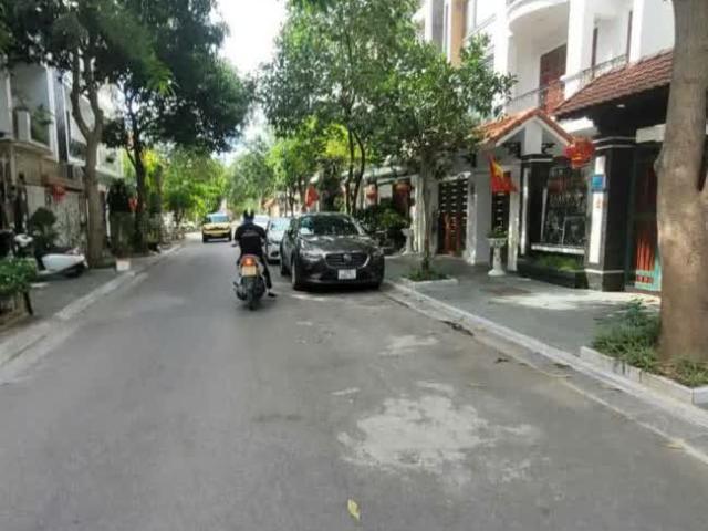 Biệt Thự bán tại Hoàn Kiếm, Hà Nội