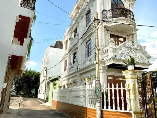 Biệt Thự bán tại Thủ Đức, Hồ Chí Minh