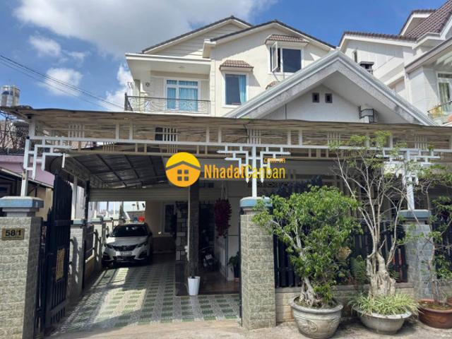 Nhà mặt phố bán