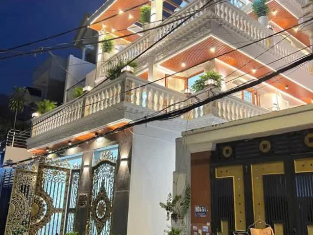 Biệt Thự bán tại Thủ Đức, Hồ Chí Minh